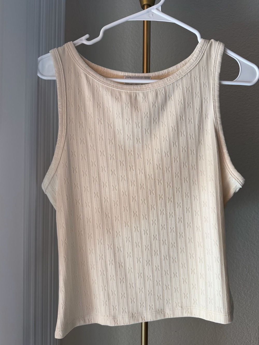 Rihoas Cream Sleeveless Boatneck Knit Tank Top, Size Medium